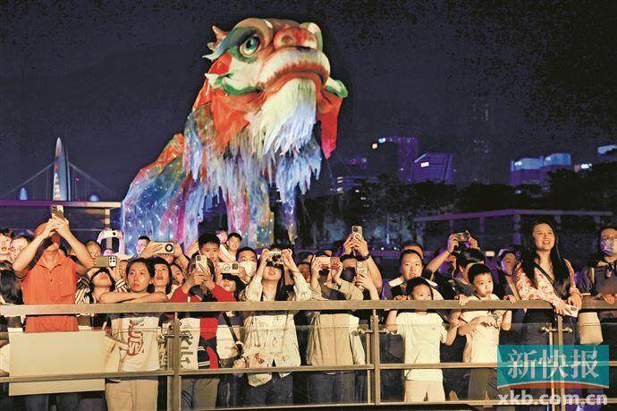 2025年广州国际灯光节昨起迎宾 开幕式鳌鱼“华丽返场”|广州市|新快报|广东省|蓓蕾|打卡_新浪新闻