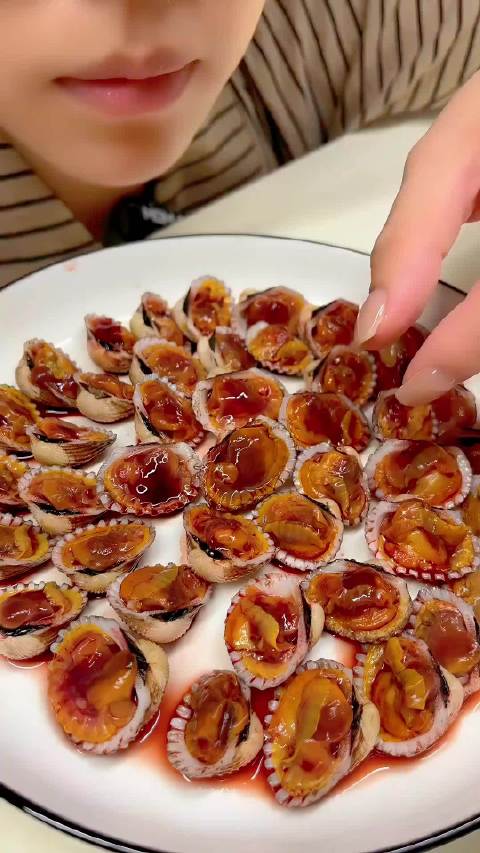 福建暗黑美食土笋冻鸡仔胎血蛤挑战味蕾_新浪新闻