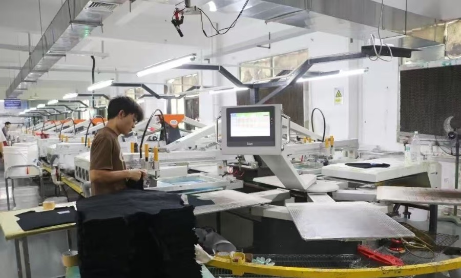 广东服装产业正在加快推进数字化智能化转型。受访单位供图