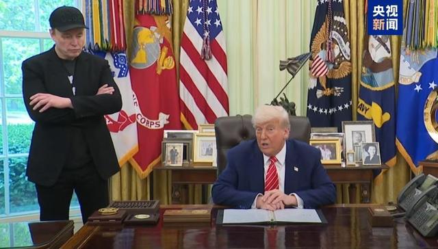 △美总统特朗普（右）与马斯克（左）