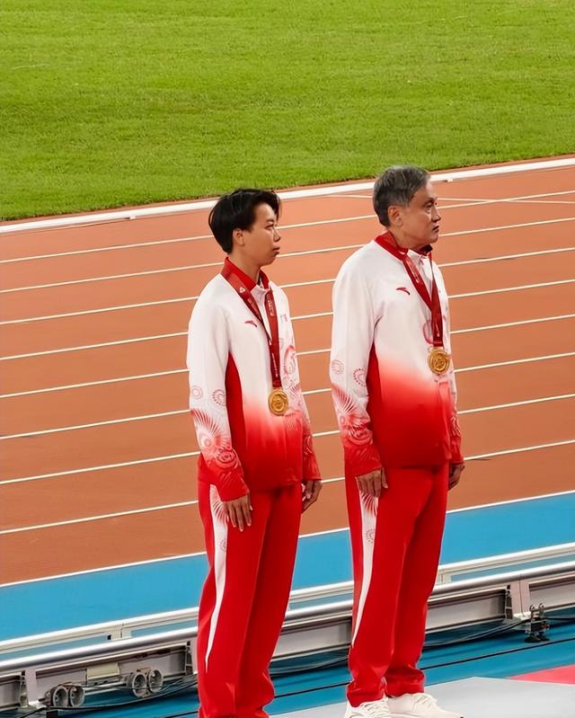 一张图证明刘景扬真没主管教练 意外之金靠自己拼!今后教练会有的