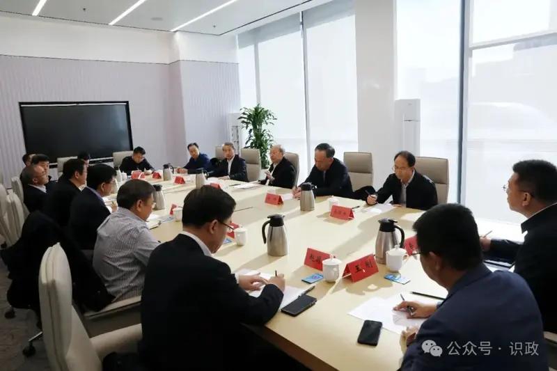 要求促进创新链产业链资金链人才链深度融合