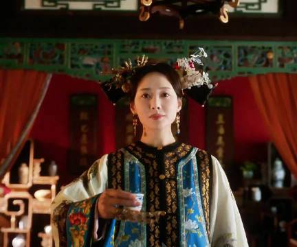 为啥哪个男的在李纯面前都像太监? 令妃的权威我后知后觉|李纯_新浪新闻