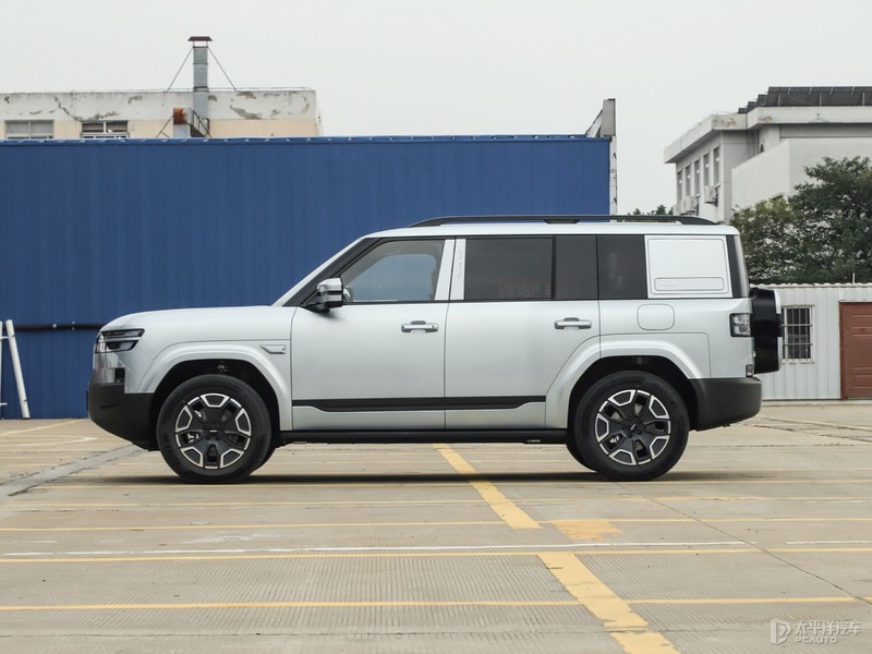 售17.98万起 方程豹钛7上市80天累计销量超50000台-新浪汽车