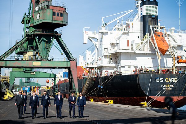 打着“国家安全”幌子，欧盟多国又冲中国来