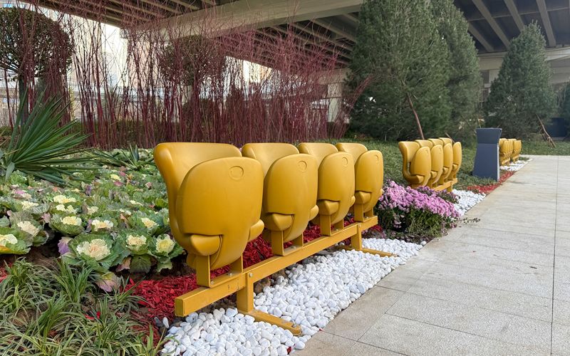 国贸桥下“漫行廊道”