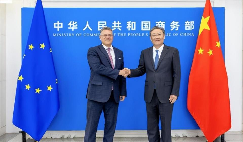 “联美抗中”碰壁，钢铝关税受挫+芯片供应告急，欧盟罕见向中国道谢