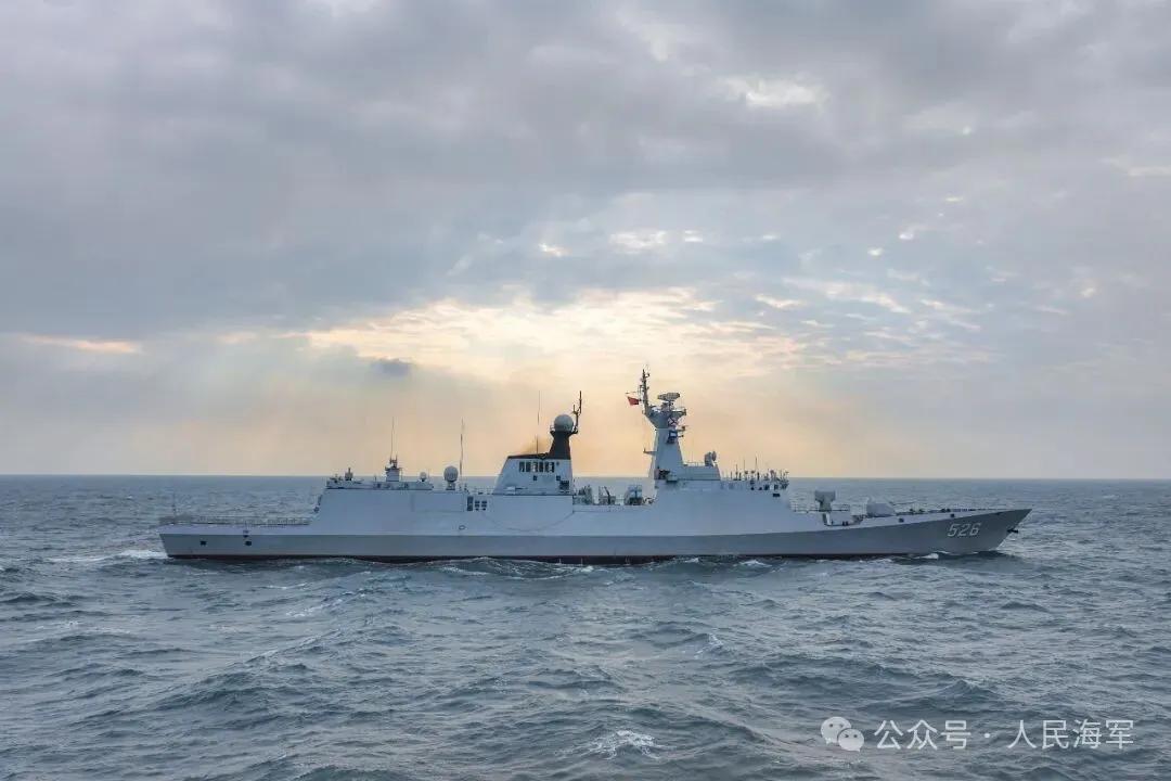 温州舰完成救援后继续开展实战化训练