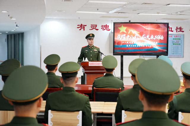 一个人的退伍仪式也有满满敬意，老兵留下万字执勤心得_新浪财经_新浪网