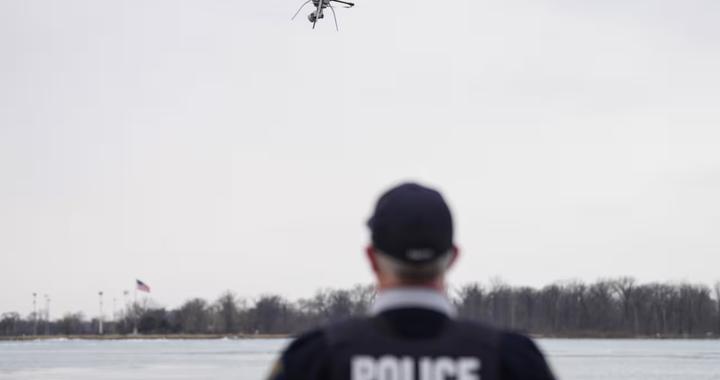 炒作“安全风险”，加拿大骑警限制占比达八成的中国产无人机使用范围