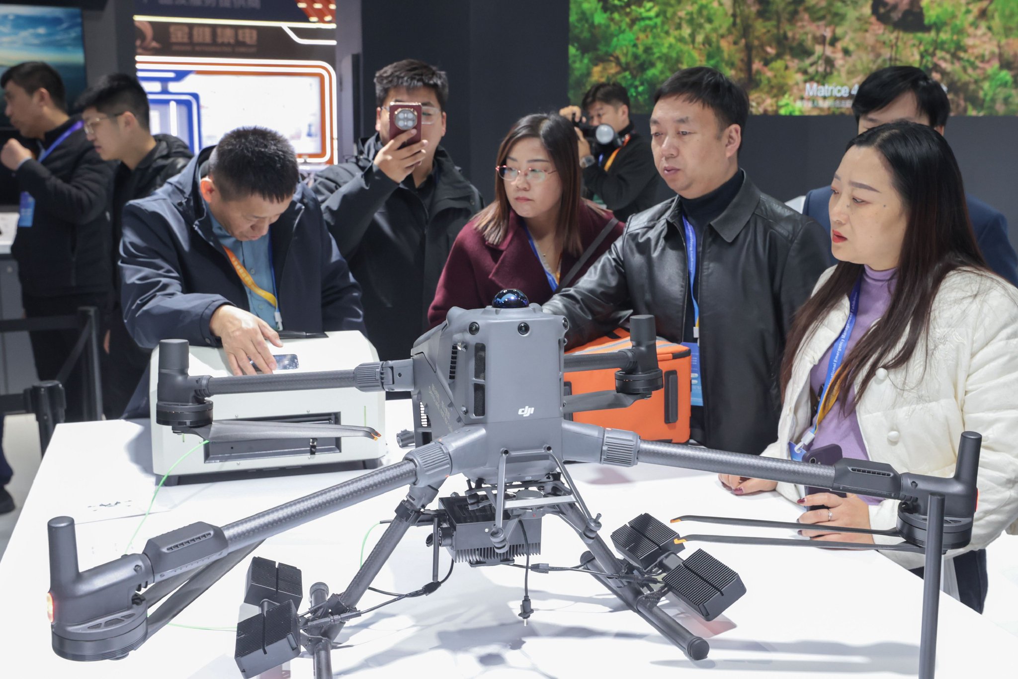 大疆市场策略转舵  多线出击打响价格阻击战