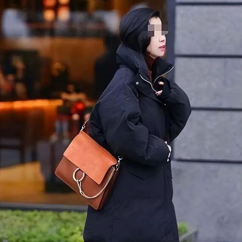 胖东来羽绒服72块利润打脸“羽绒服刺客”！2元自制充绒更火出圈