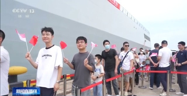 视频丨海军989编队抵达印度尼西亚进行友好访问