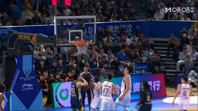 CBA杯小组赛落下帷幕，重温精彩十佳球，一起期待八强淘汰赛的到来