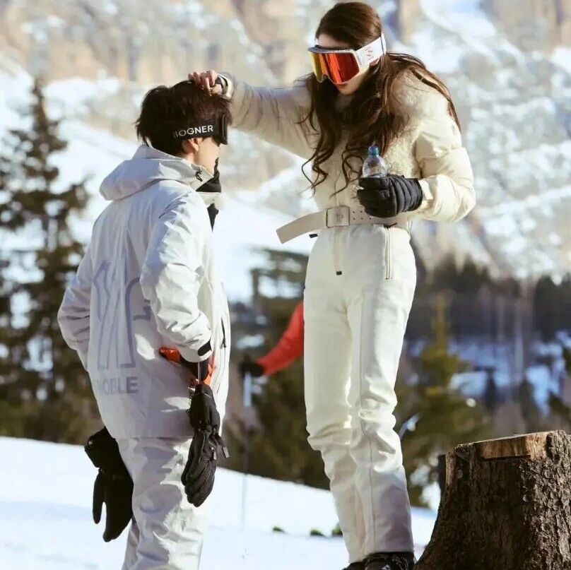 被始祖鸟“偷家”，遭平替“掏空”！中产最爱的“羽皇”卖不动了