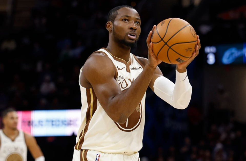 库明加遭科尔弃用后续:勇士未来几周将探索交易双方分手可能性极大