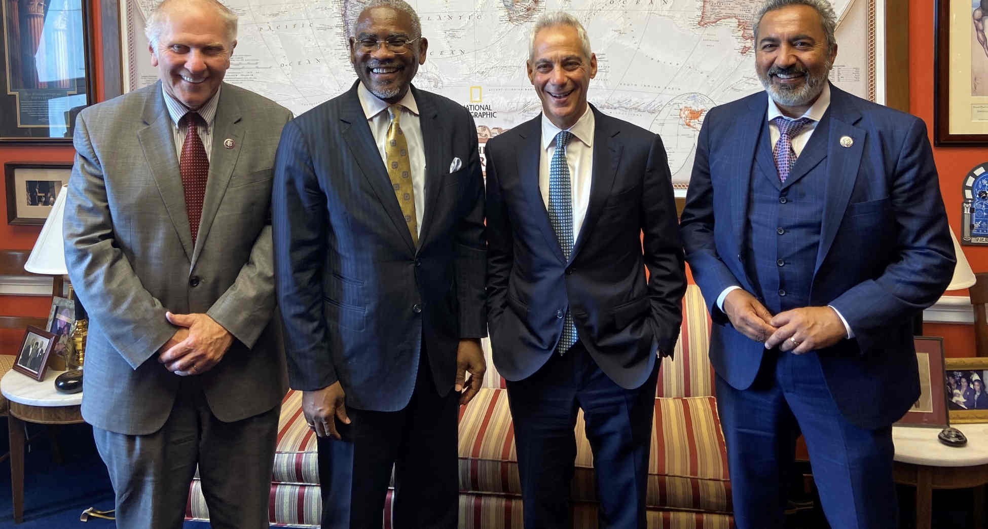 中日爆发外交争端 美国也有人坐不住了：特朗普你得拉一把日本啊！