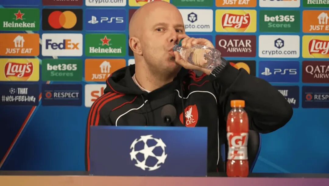 继续吃瓜！斯洛特：不懂萨拉赫说被背黑锅是何意味，我冷静不代表软弱