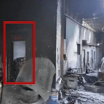 深夜突发大火，新装的这扇门救了他们一命