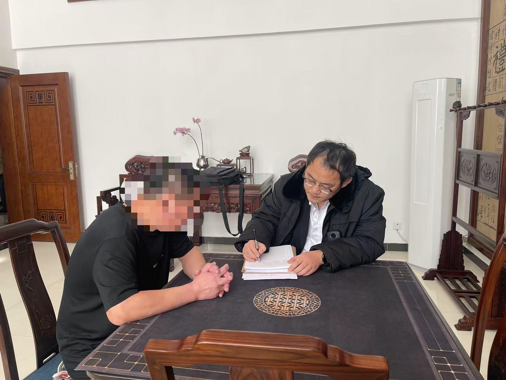 通州法院“周末追踪”查人找物,对16名被执行人开展线下查找|通州市|法官|法院_新浪新闻