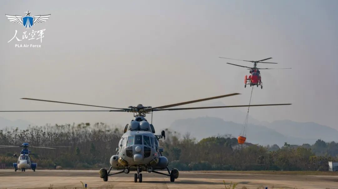 铁翼飞旋，赴汤蹈火！军地联动共守绿水青山