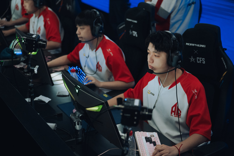 比赛中的AG选手。