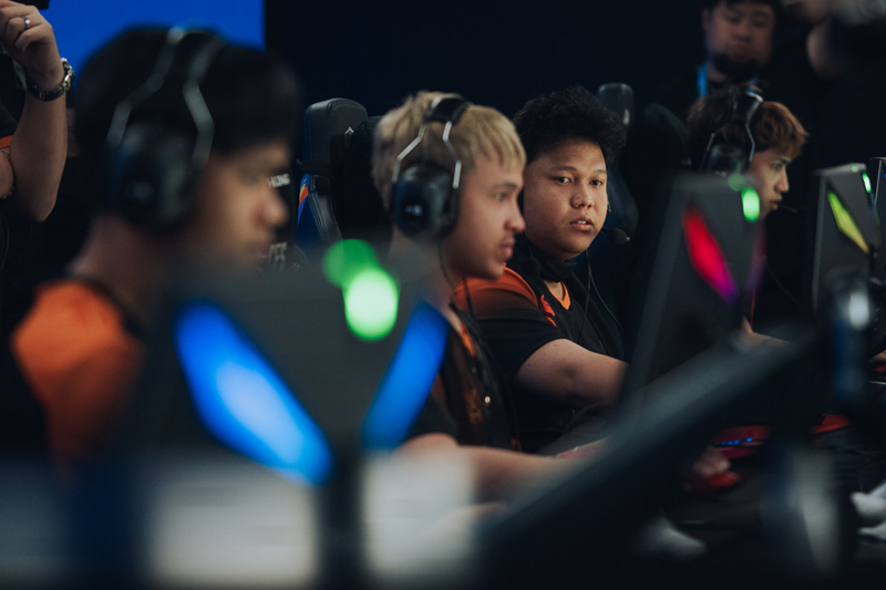 菲律宾的STS战队在比赛中。