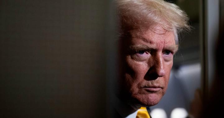 牛弹琴：特朗普大战BBC，英国人急坏了