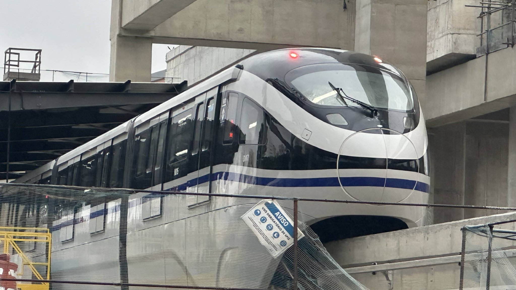 比亚迪生产的在巴西圣保罗运营的巴士 视觉中国