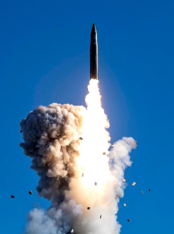 万里之遥精准命中，去年发射洲际弹道导弹遂行任务部队荣立一等功