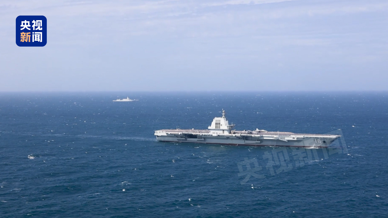 今年11月，福建舰入列之后开展首次海上实兵训练任务。