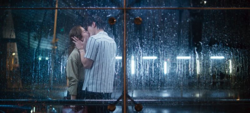 讲述爱欲与背叛的《人浮于爱》：一份当代爱情心理诊断书