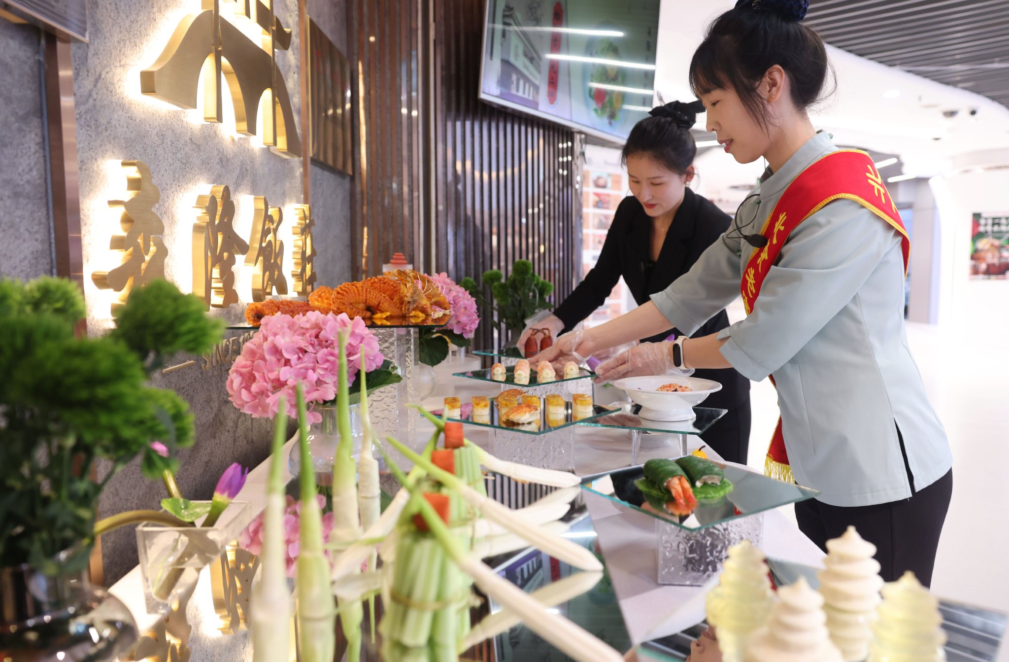 元旦餐饮消费升温，多家北京老字号新年包间预订饱和