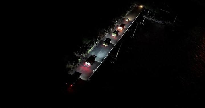 南部战区海军某部组织开展夜间应急保障演练