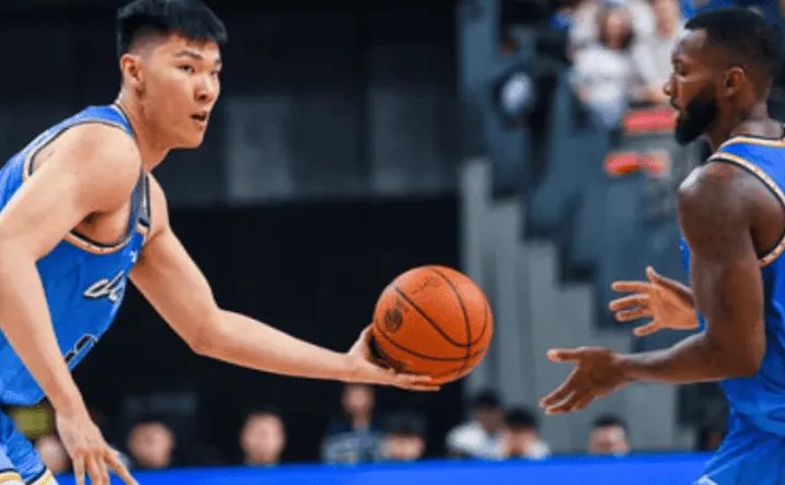 北京89-85新疆 球员评价:3人优秀，3人及格，4人低迷|马帝昂|雷蒙|张才仁|陈盈骏|赵睿_新浪体育_新浪新闻