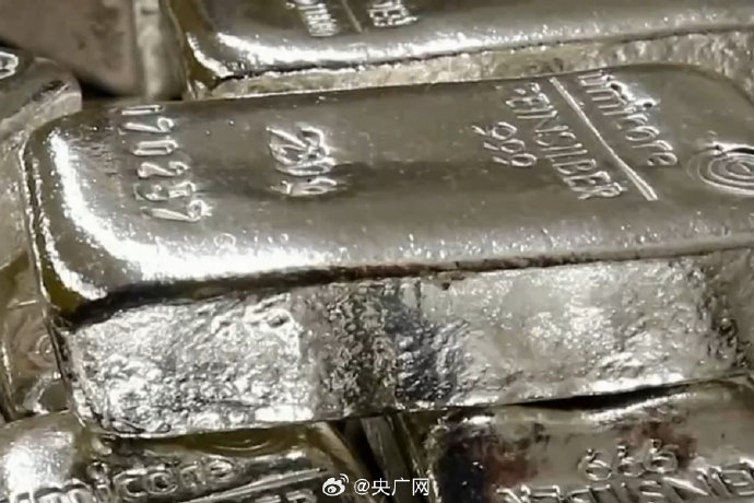 国际银价单日暴涨超10%突破79美元|美元|国际银价|白银市
