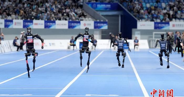 （年终特稿）从赛场到市场，中国机器人“破茧进化”