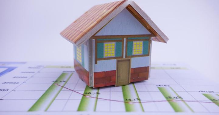 2026年,“咬牙买房”还是“趁早卖房”？内行人给出了3大建议