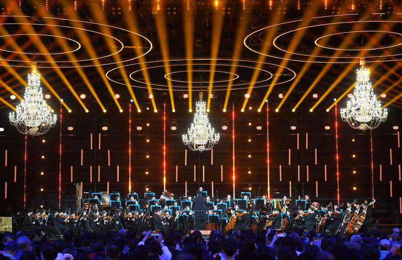 12月31日，2026年维也纳新年音乐会国内主会场的首次演出在国家会议中心二期举行。新京报记者 王贵彬 摄
