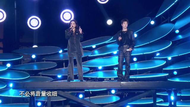郑希怡王栎鑫湾区舞台演绎经典串烧|郑希怡|王栎鑫|大湾区|新年音乐会|跳舞街|经典歌曲|卡拉|卡拉永远OK|总台大湾区新年音乐会|舞台|经典 ...