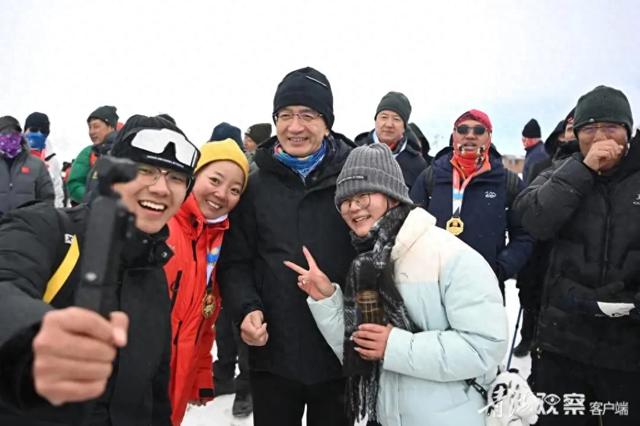 湖南在线:必胜客礼品卡-青海省长调研“人生第一座雪山”岗什卡雪峰，徒步到海拔4350米大本营