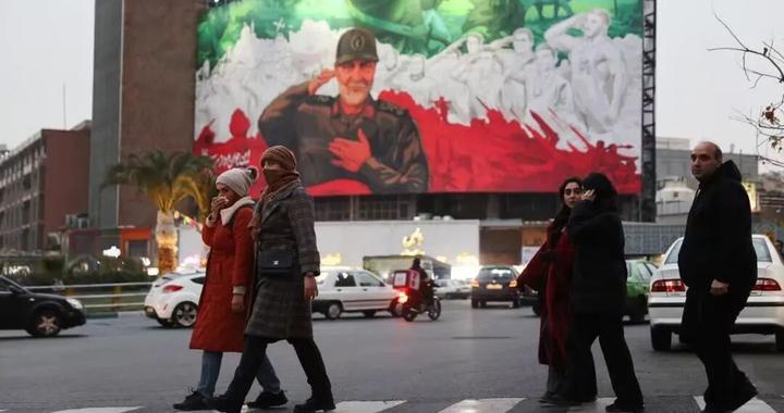 牛弹琴：伊朗最近有点悬