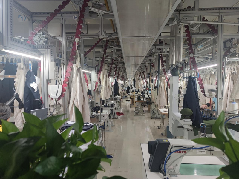 格雷时尚衡水工厂车间。受访者供图