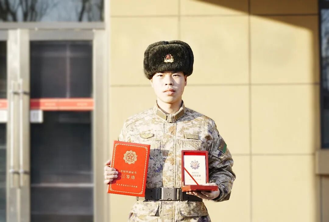 入伍仅9个月，这名“00后”战士荣立三等功！