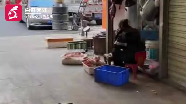湖北一商铺被指二次宰杀猫狗售卖 视频中屠户正在宰杀|湖北省|孝南区|狗肉|大东门|投诉_新浪新闻