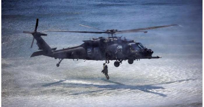 绑架马杜罗、扣押俄油轮，美军直升机充当急先锋