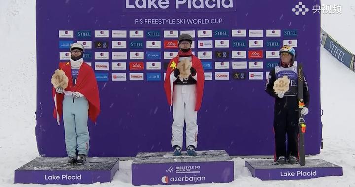 小将李心鹏收获职业生涯首金 徐梦桃收获赛季总冠军