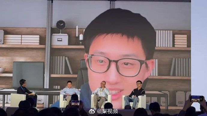 腾讯首席AI科学家姚顺雨首谈AI行业分化趋势|清华大学|海归科学家|模型|峰会|人才_新浪新闻