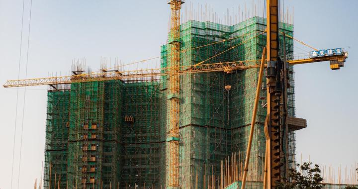 上亿人受益！2026年旧改新规来了，老小区利好，你的房子要升值了