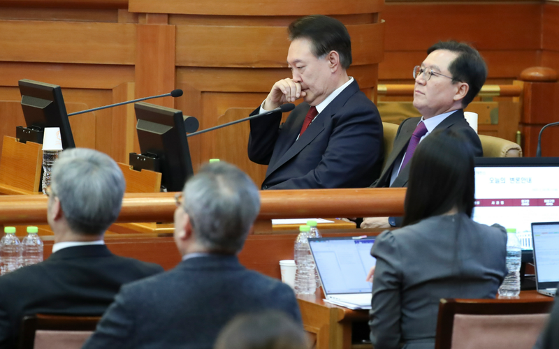 ▲1月13日晚，韩国检方以涉嫌内乱罪要求法院判处前总统尹锡悦死刑。图/新华社